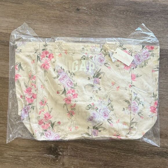 NWT LoveShackFancy x Gap Tote bag - Picture 1 of 4